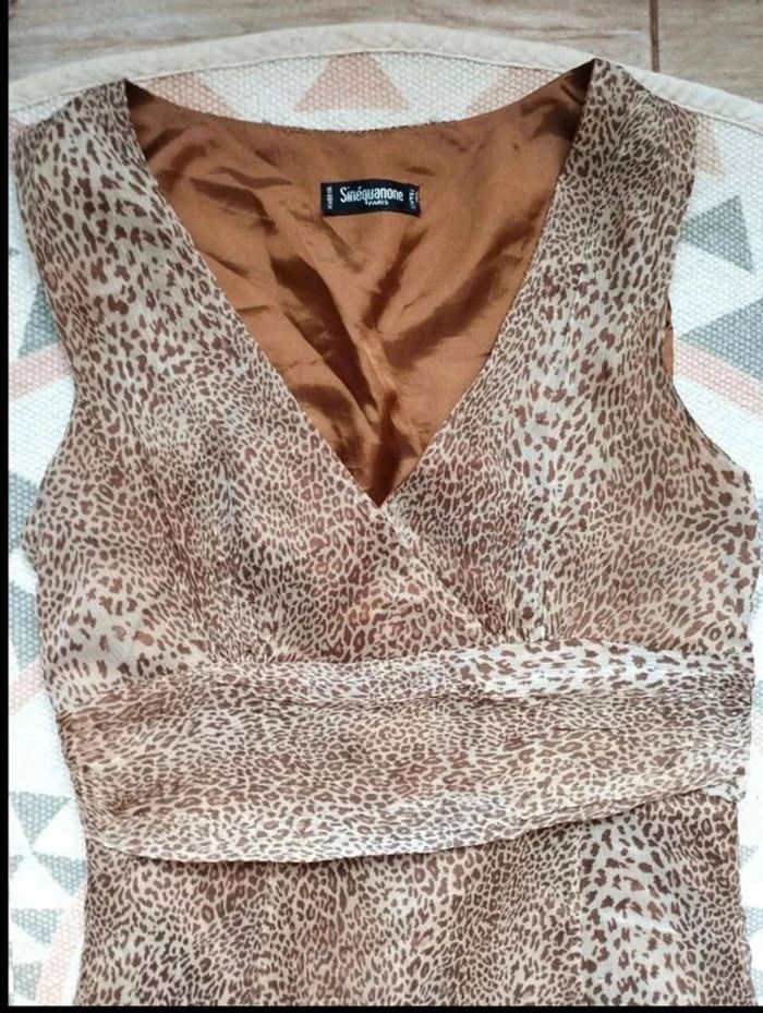Robe  100%  soie  - Léopard -  Sinequanone Vintage  -  36 =  32 actuel - Parfait état - photo numéro 6