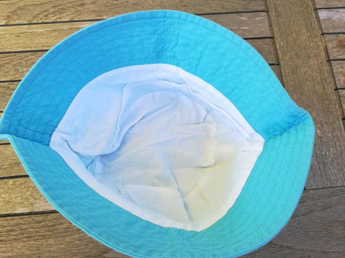 Chapeau neuf - photo numéro 3