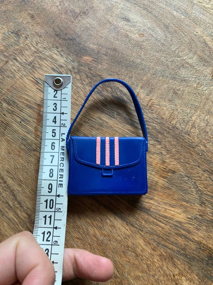 Jouet sac pour barbie porté épaule bleu avec poche pour ranger petit accessoires - photo numéro 2