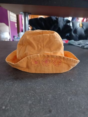 Chapeau jaune 48