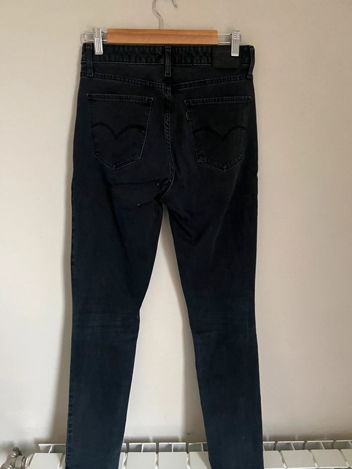 Jean Levi's noir W29