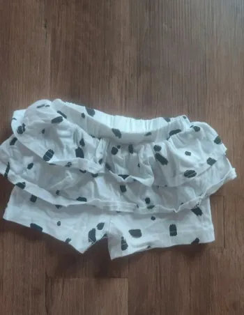 Short a volant neuf 3 mois creeks