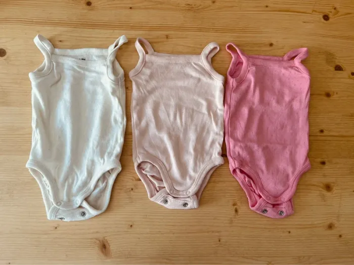 Lot de body 6M neufs