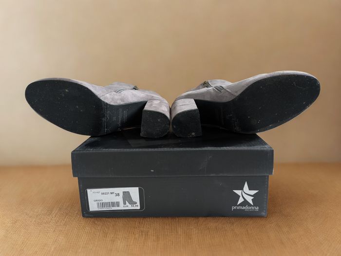 Bottines à talons gris Primadonna - photo numéro 2