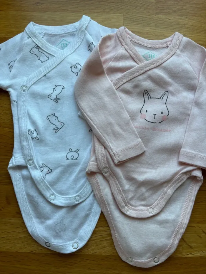 Lot 2 bodies croisés Tex naissance fille neufs