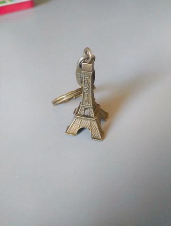 Porte clés tour Eiffel paris