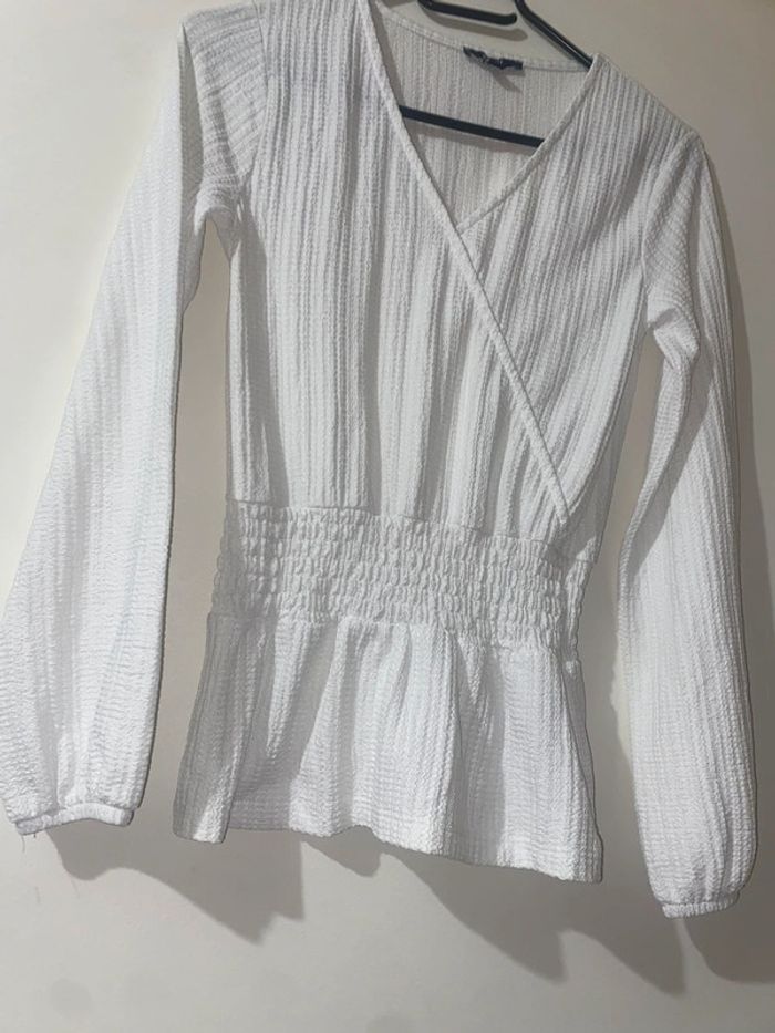 Blouse blanche neuve - photo numéro 4