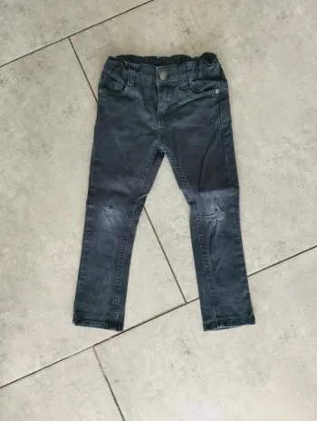Jean slim taille 3 ans