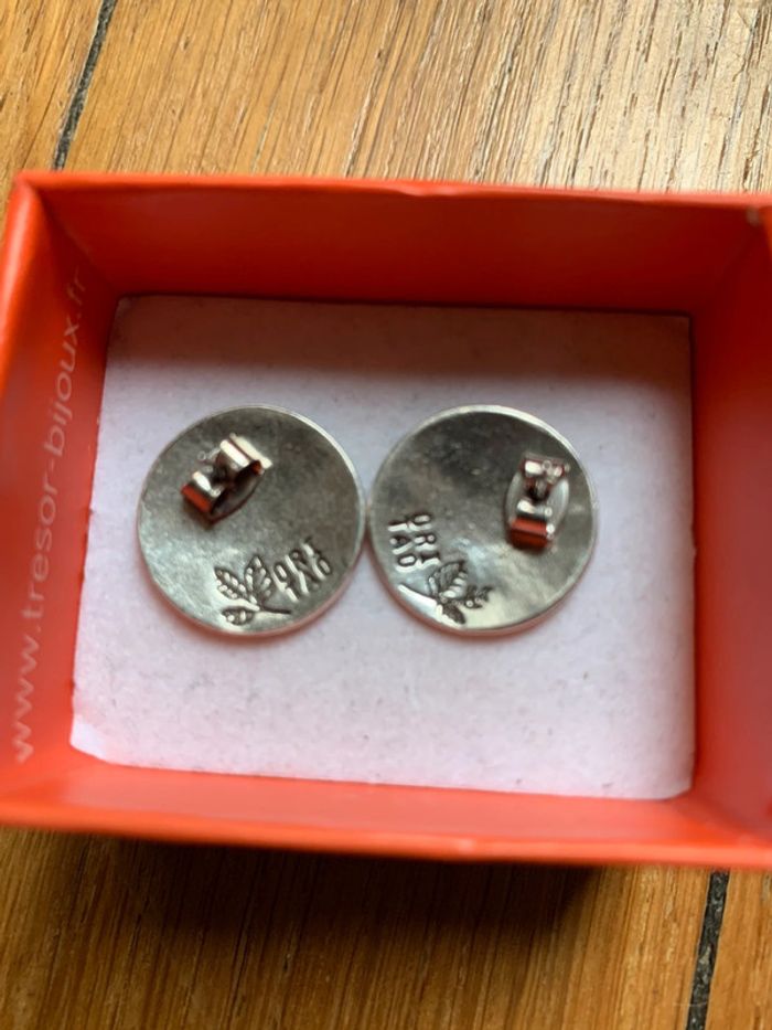 Belles boucles d’oreilles Ori Tao neuve - photo numéro 2