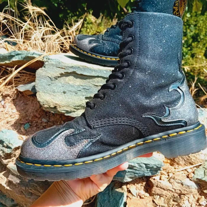 Dr. Martens glitter noir et argenté Flame 40 - photo numéro 4