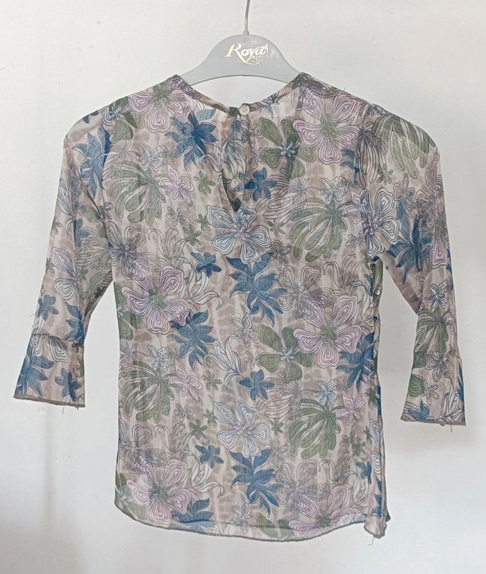 Haut fleuri transparent 3 ans. - photo numéro 2