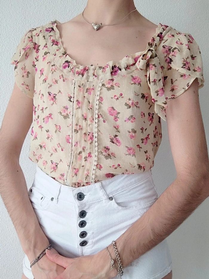 Chemisier bouffant volant écru fleur rose coquette / Vera Moda - 36/S - photo numéro 2