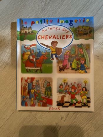 Livre Les chevaliers - La petite imagerie - Fleurus