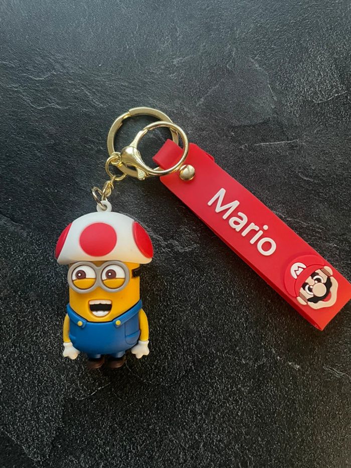 Porte clefs minions Mario