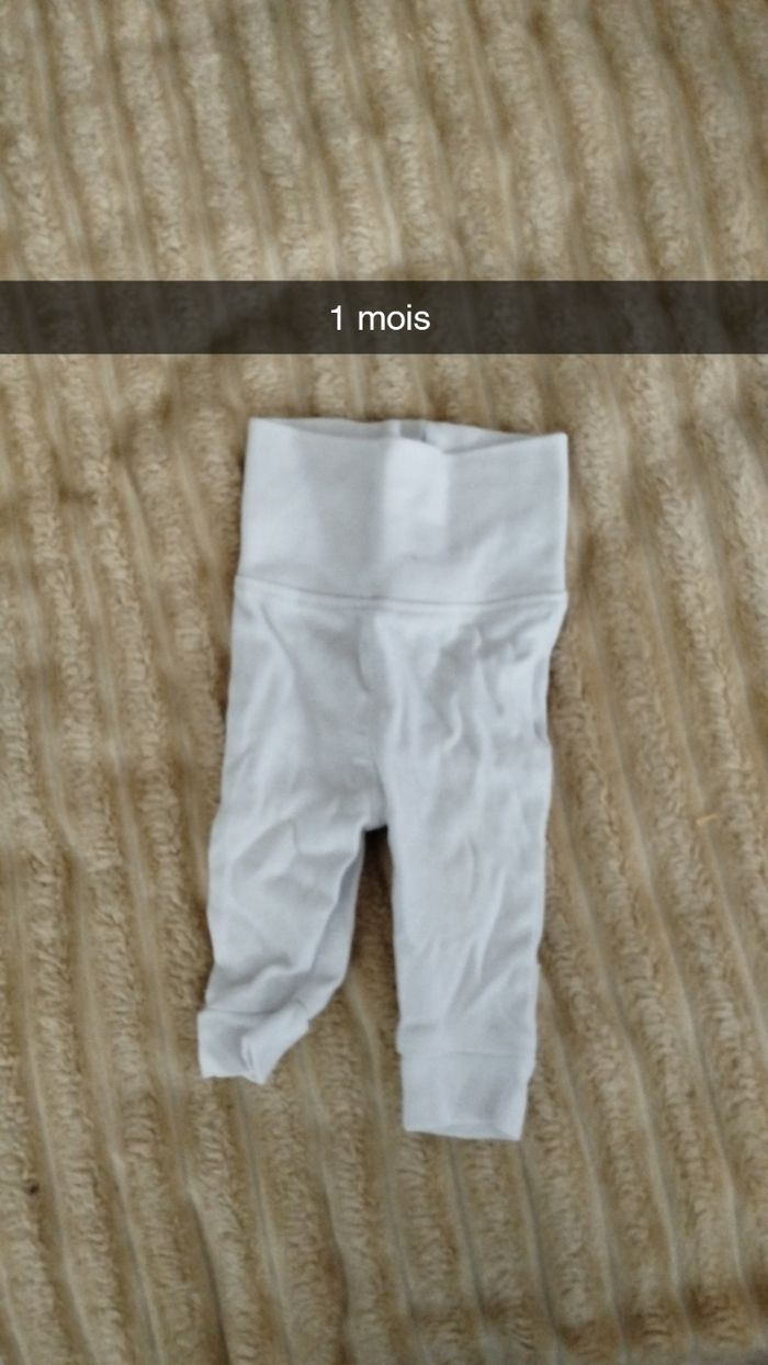 Lot vêtements 1 mois - photo numéro 5