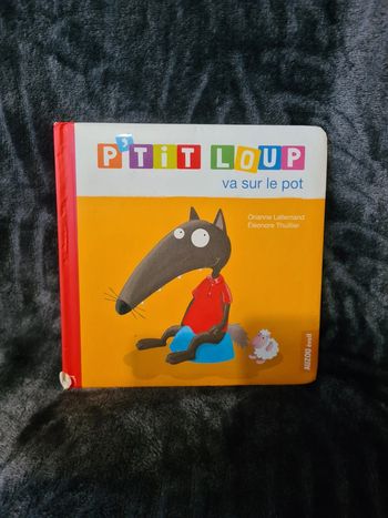 P'tit loup va sur le pot