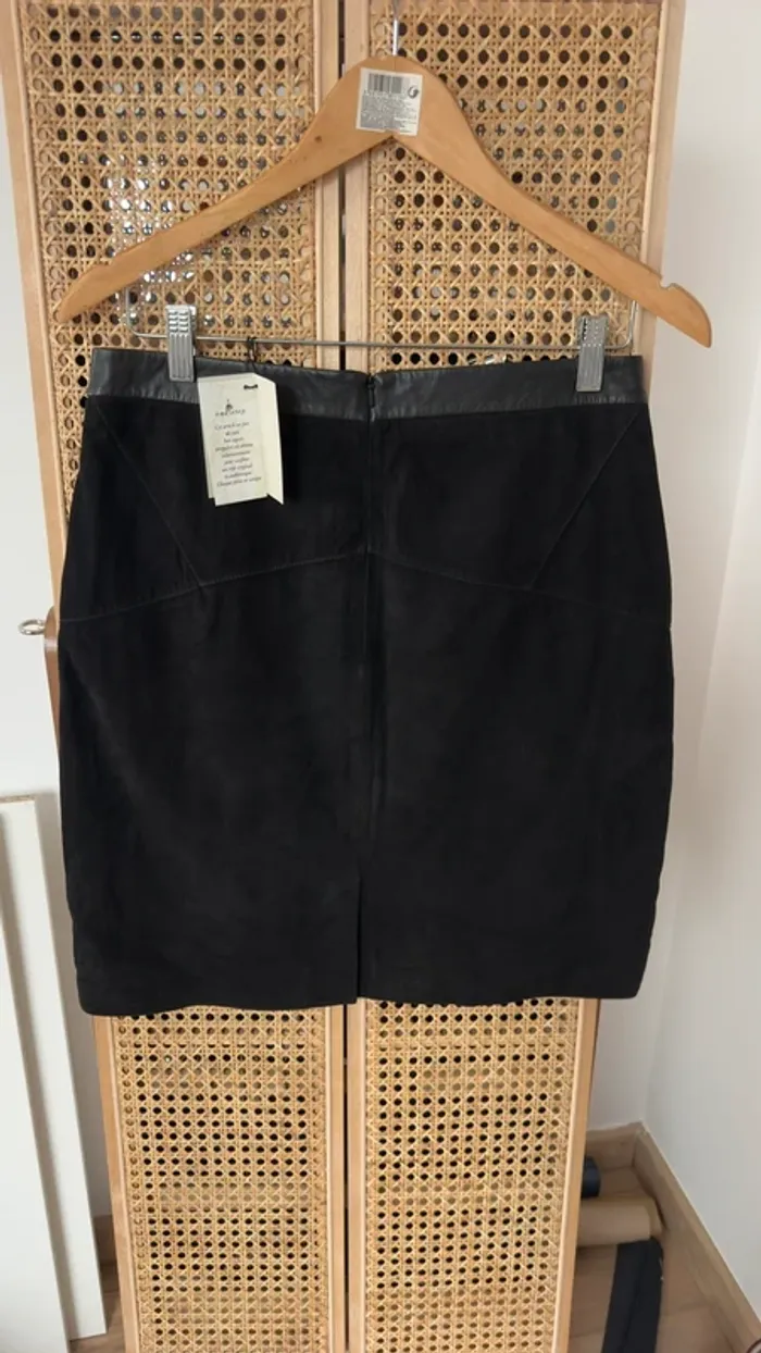 Jupe en cuir - photo numéro 4