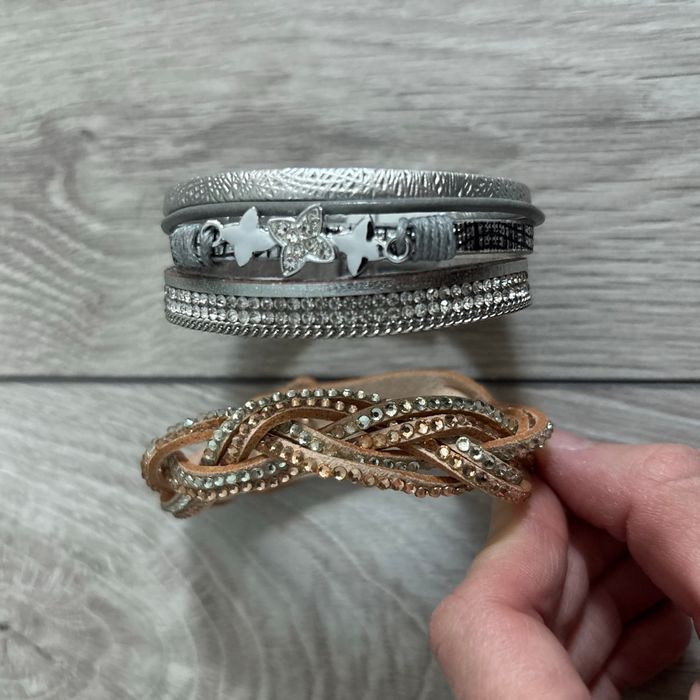 Lot de bracelets