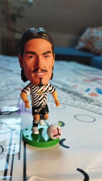 Petite figurine football neuve Edinson Cavani Manchester United maillot zèbre