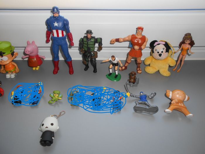 Lot de figurines - photo numéro 3