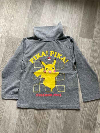 Sous pull Pikachu