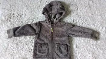 Gros gilet taille 18 mois / 86 cm