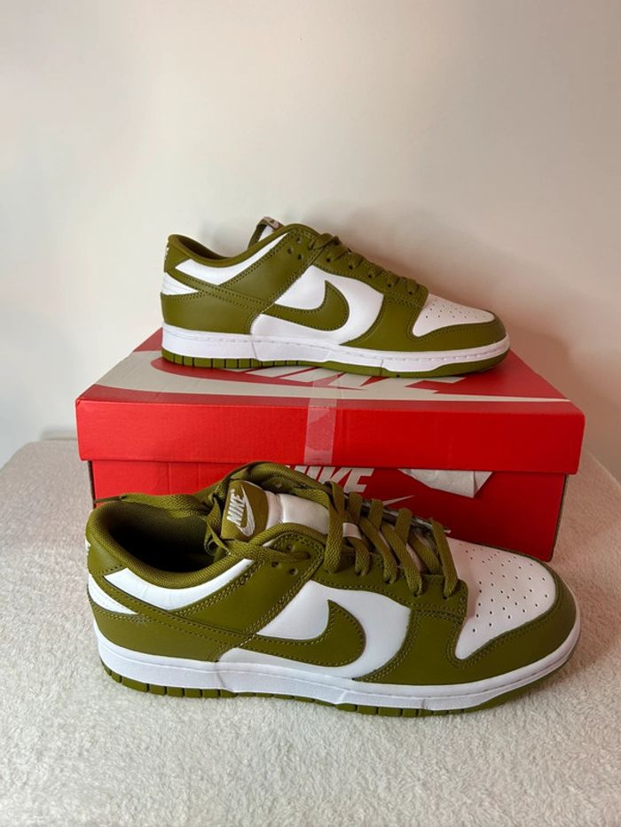 Nike Dunk Low pour hommes - Taille 44 blanc/kaki - photo numéro 2