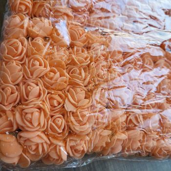 Lot de 144 roses orange pour activité créative