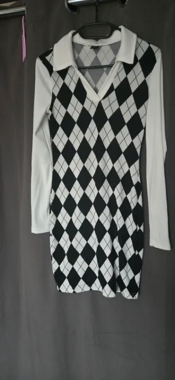 Robe moulante cadriller taille S