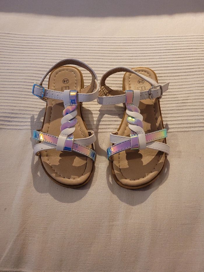 Sandalettes taille 28