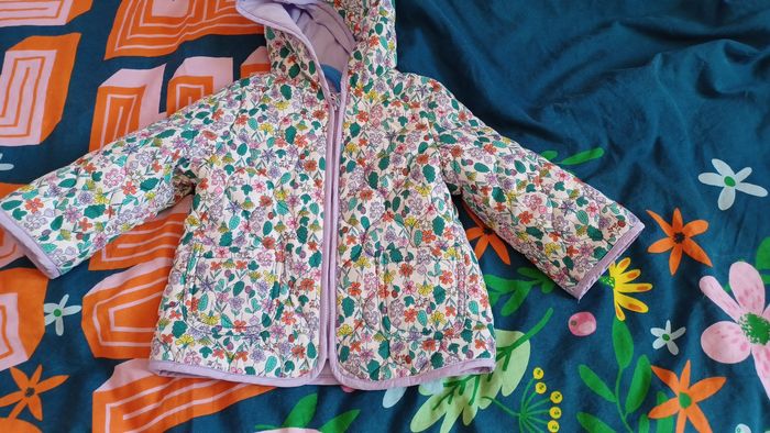 Veste matelassé fleurie à capuche  coupe vent 12 mois - photo numéro 3