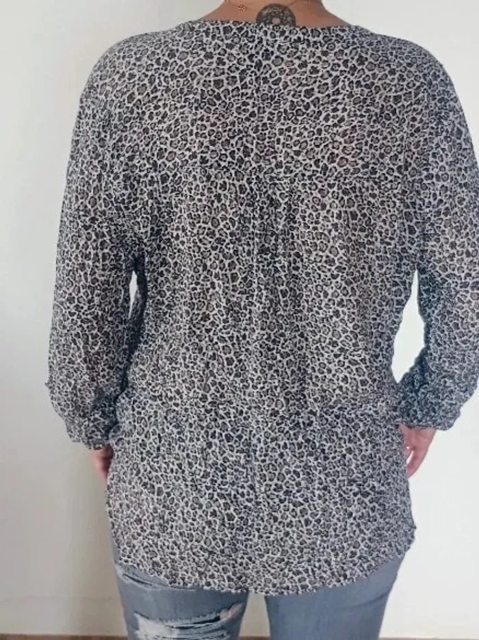 blouse T4 - photo numéro 2