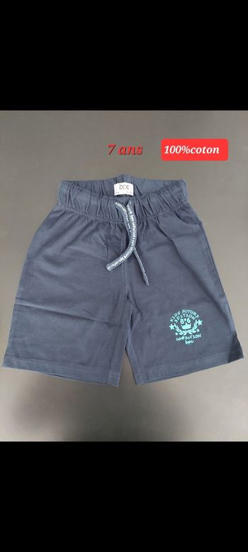Short bleu marine garçon 7ans