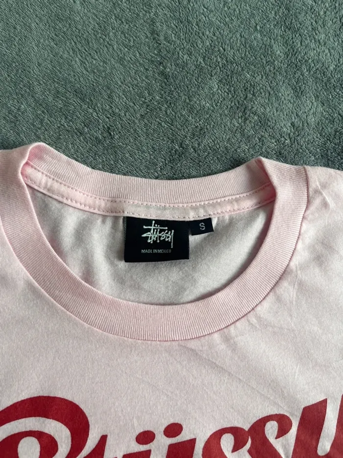 T-shirt Stüssy rose taille S – Streetwear vintage - photo numéro 3