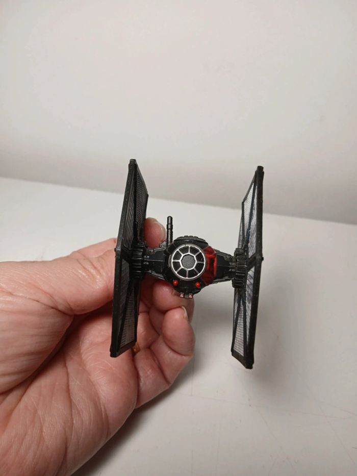 Lot star wars figurine + tie fighter - photo numéro 7