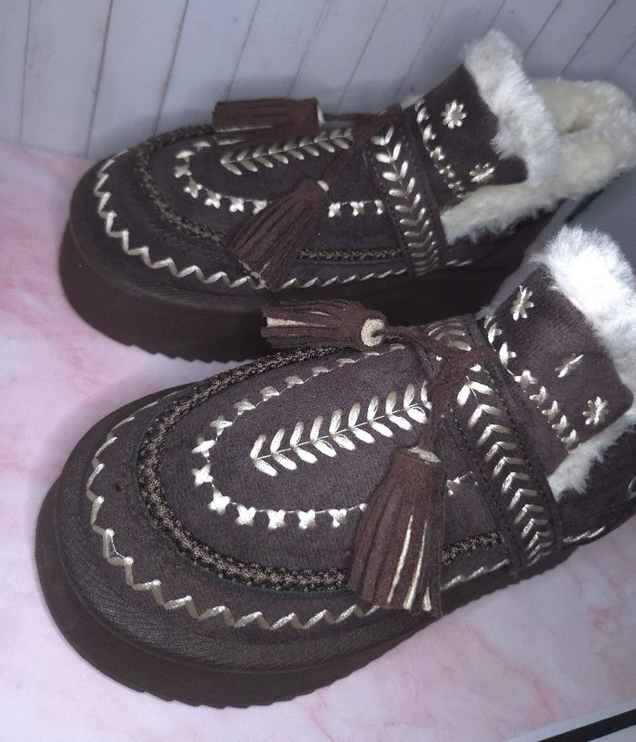 Boots d'hiver marron bottines basses tendances - Taille 37 - Neuves - photo numéro 2