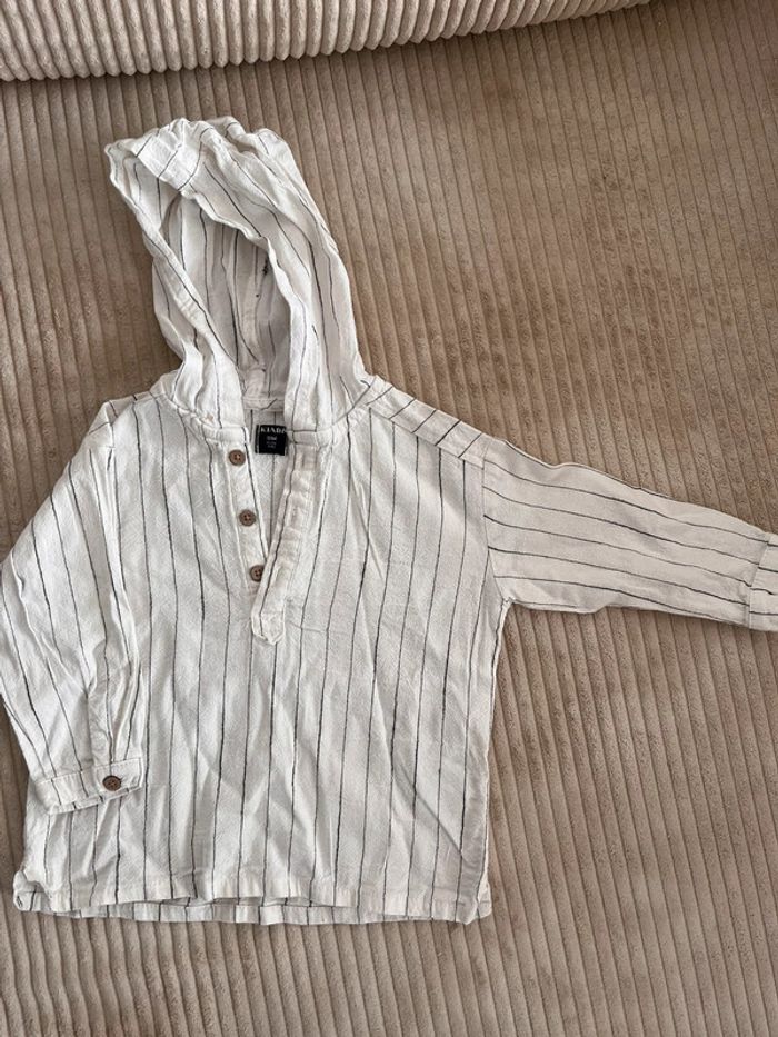 Chemise à capuche