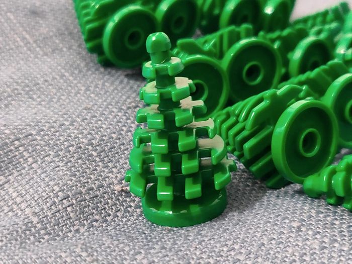 20 sapins verts Lego - parfait état - vrai Lego - photo numéro 3