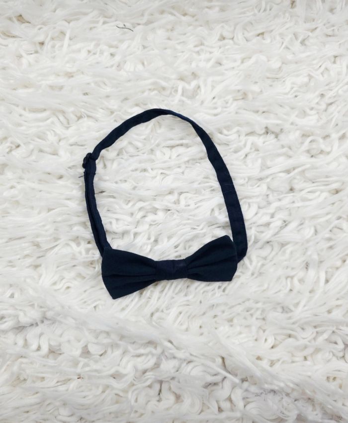 Chemise de Noël manches longues vert canardet blanc avec son nœud de papillon Garçon taille 10 ans marque Okaidi 🎸 - photo numéro 9