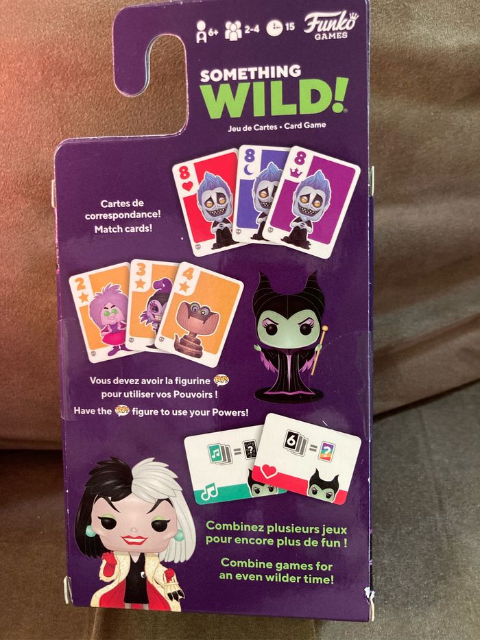 Jeu de cartes avec figurine les vilains Disney - photo numéro 2