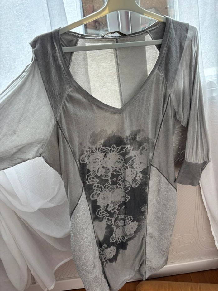 Robe motif fleur et dentelle - photo numéro 2