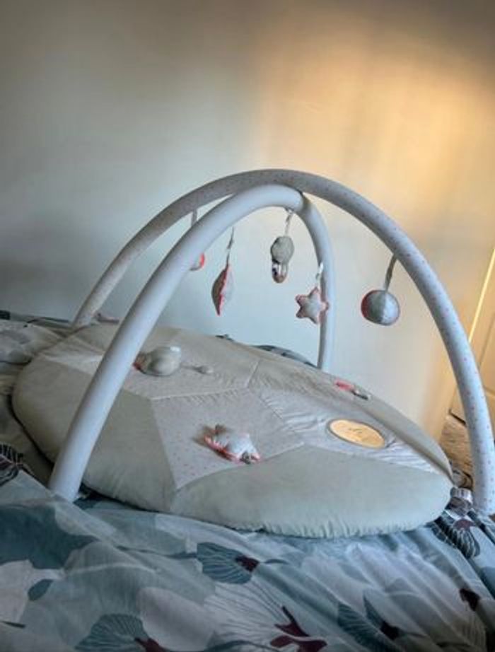 Tapis d’éveil vertbaudet