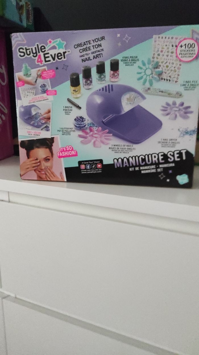 Manicure set