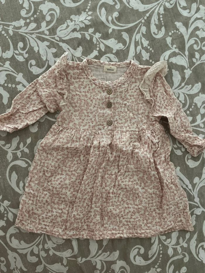 Robe rose bébé
