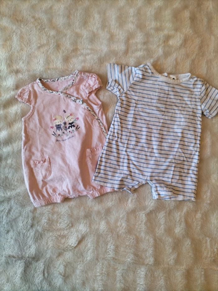 Lot de deux combishort bébé fille taille 3 mois