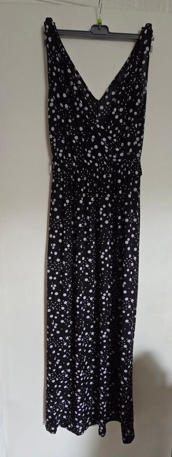 Robe noire a poids
