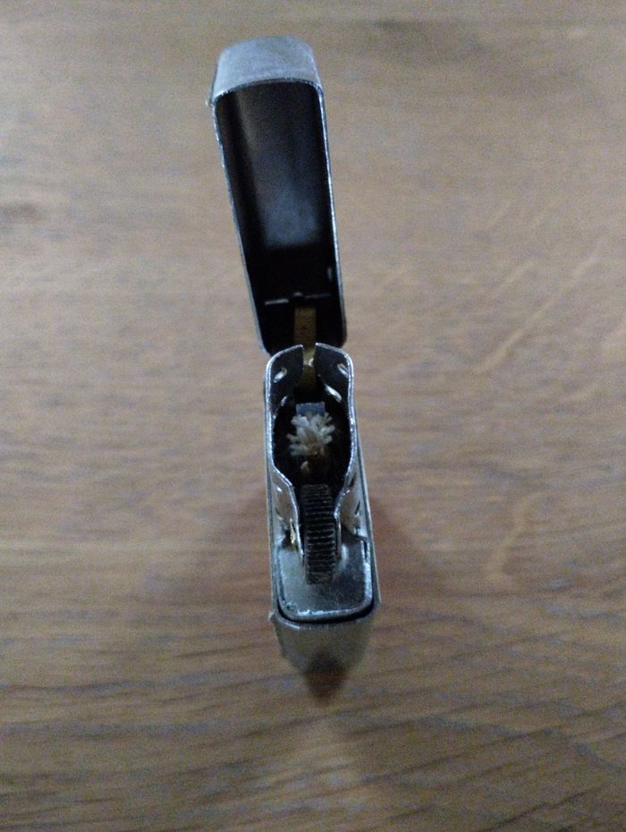 Briquet Winston - photo numéro 4