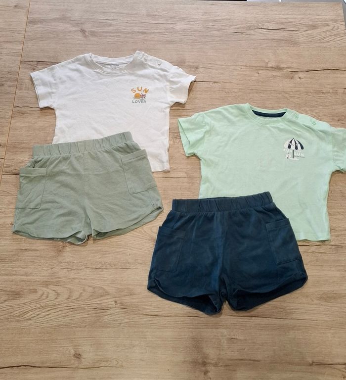 Lot ensembles shorts + t-shirts