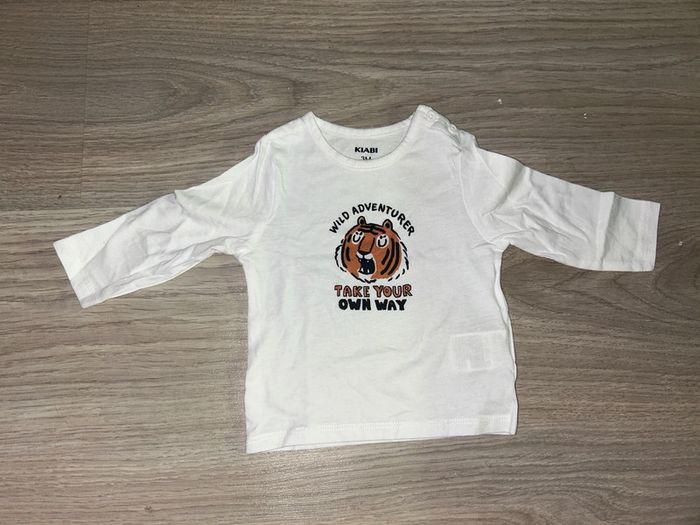 Tee shirt