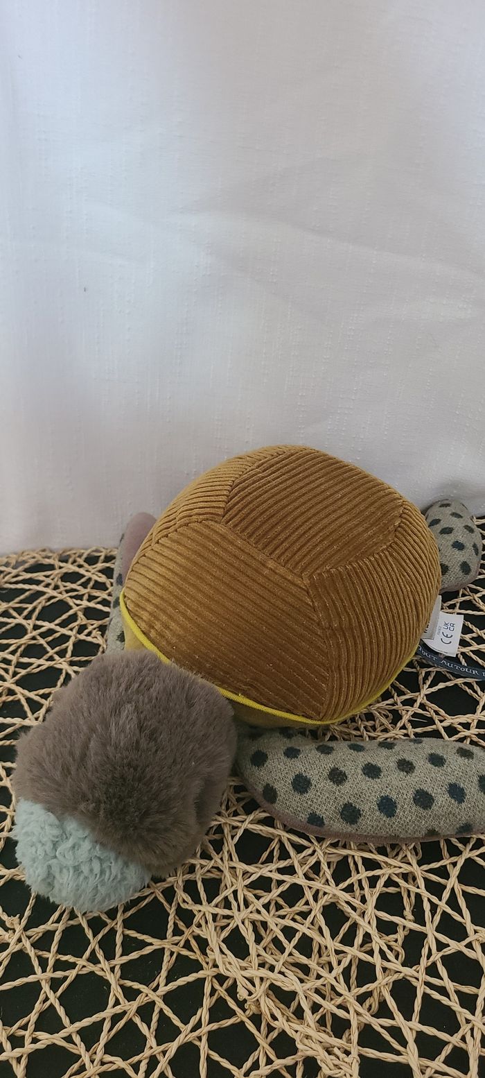 Tout autour du monde Peluche tortue moulin roty